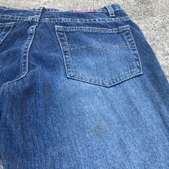 y2k bubblegum jeans 💗 boot cut, low rise, and groovy gromlet detail! - Picture 3 of 3